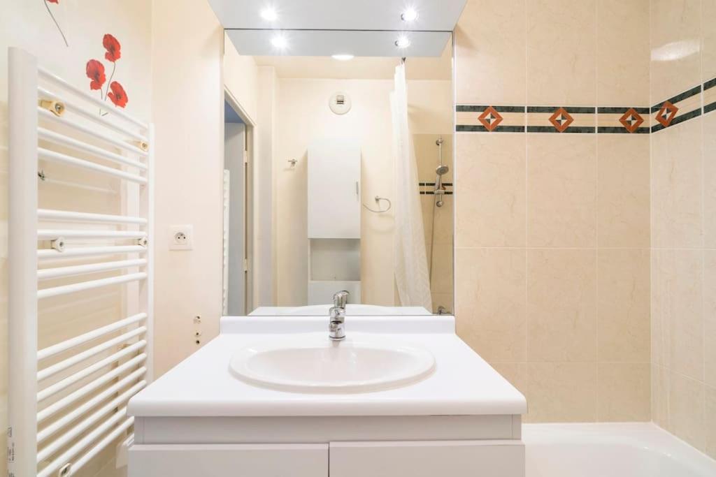 Appartement Avec Jardin Et Terrasse Pres De Paris مانت لا جولي المظهر الخارجي الصورة