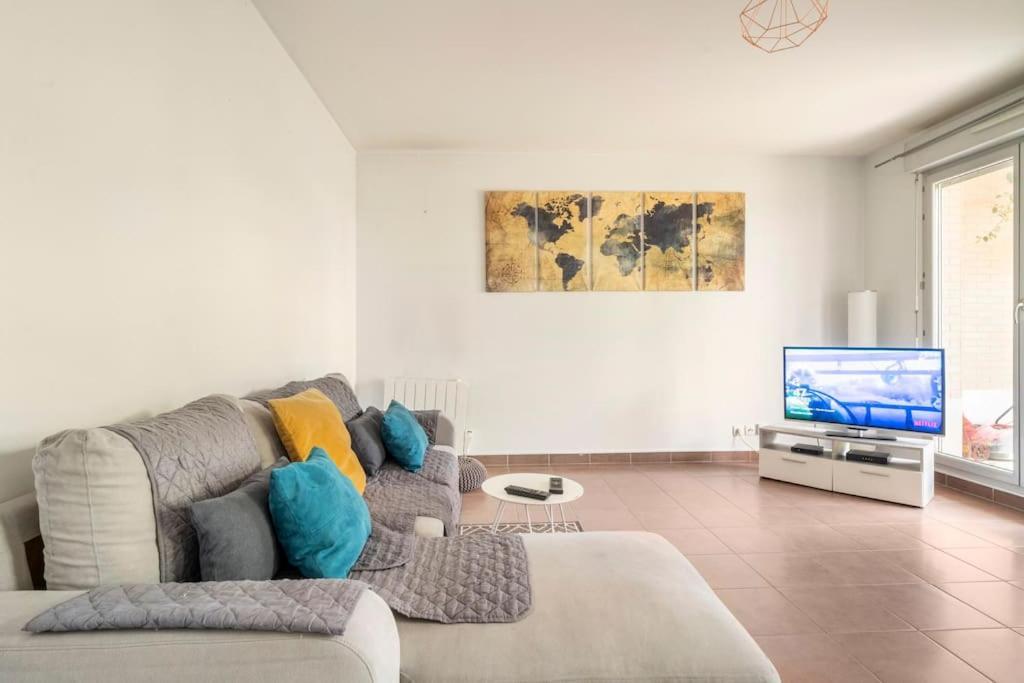 Appartement Avec Jardin Et Terrasse Pres De Paris مانت لا جولي المظهر الخارجي الصورة
